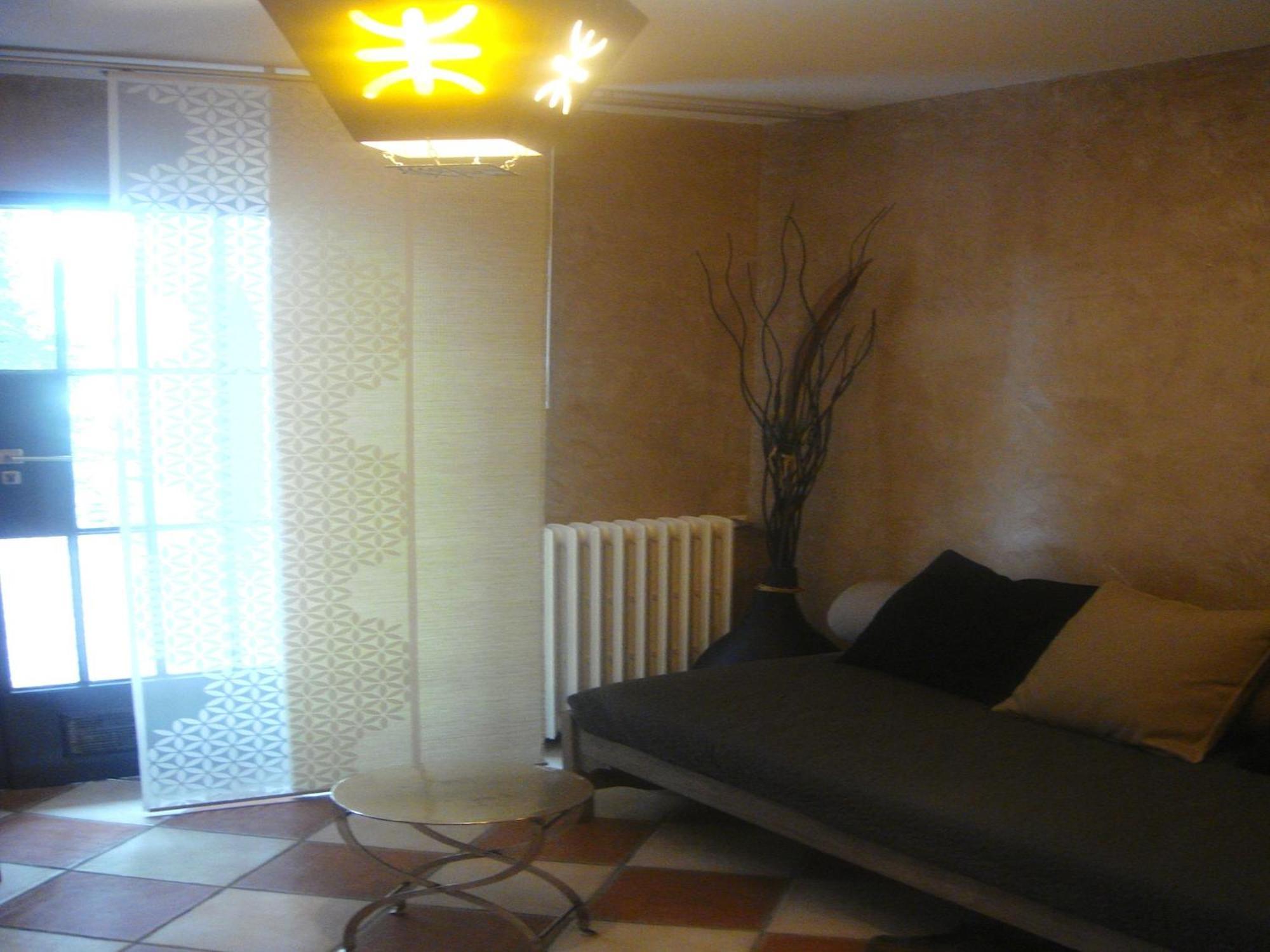 La Demeure Des Tilleuls Châtenay Habitación foto